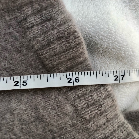Saks Fifth Avenue Black Label 100% Cashmere Sweater Sz. M Open Cardigan - Picture 6 of 7